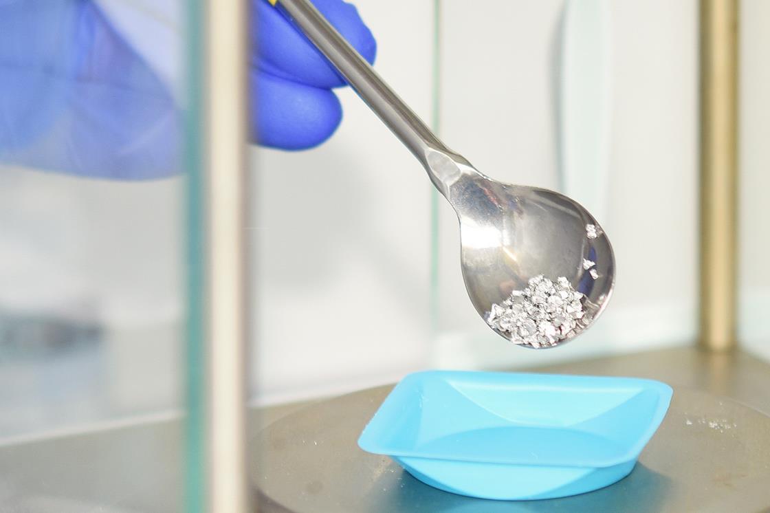 Reduction of copper(II) oxide by hydrogen Experiment RSC Education