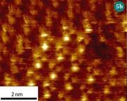 Figure 5(b) - Image shows the tops of individual C8 thiol molecules