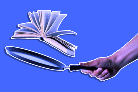 An image showing flipped learning concept, frying pan flipping a textbook