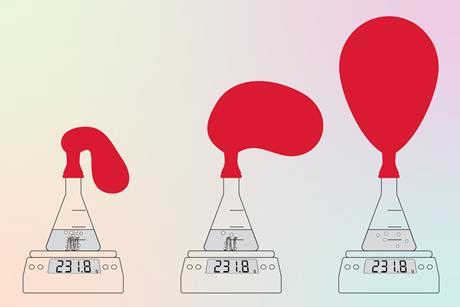 A series of diagrams showing how a balloon traps gas from a chemical reaction and the weight of the reactants is the same as the weight of the products