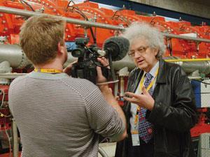 Brady Haran films Martyn Poliakoff for Periodic Videos