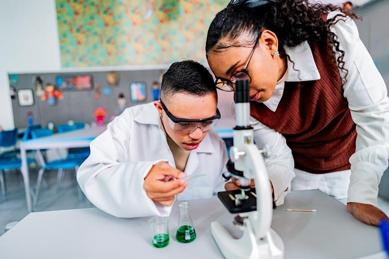 Streamlined Science A reduction in the science curriculum is welcome | Opinion | RSC Education